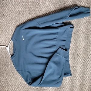 Nike fleece crop sweater